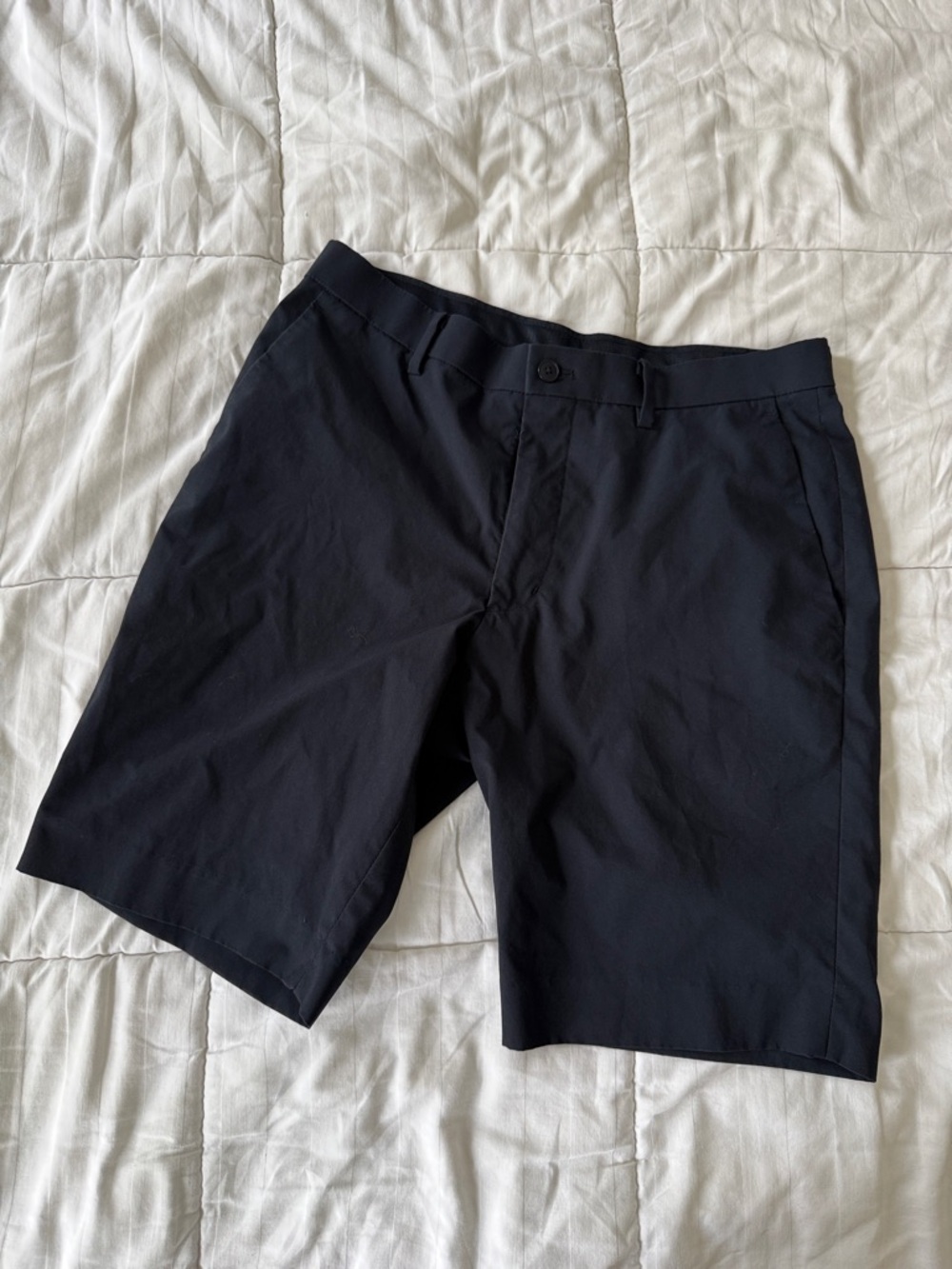 Uniqlo Black Flat-Front Men's Shorts